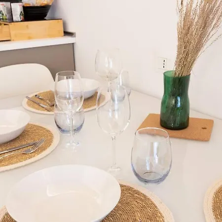Apartment Historic Domus -100 Mt From The Colosseum And 1 Min Metro Rome